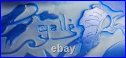 Emile Gallé Coupe en verre overlay doublé bleu moucheté Liseron Volubilis