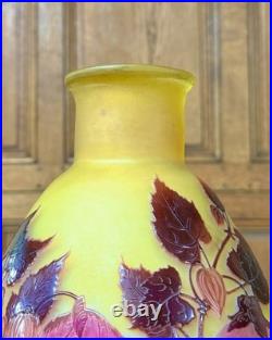 Émile Gallé Important vase piriforme à décor d'abutilons, Art Nouveau
