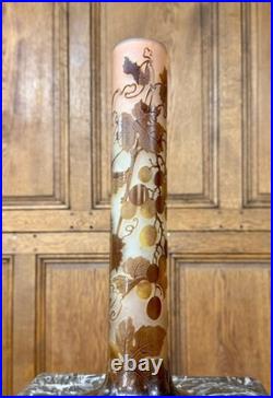 Émile Gallé, vase soliflore à décor de vignes, époque Art Nouveau