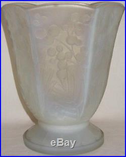 Etling. Vase Opalescent Souffle Moule Art Deco Decor De Mimosas