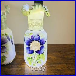 Exceptionnelle paire de vases en opaline, Art Nouveau, attribuée à Legras