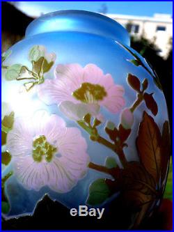 Excetionnel Vase Galle fleurs de pommiers, rares couleurs, parfait, era daum