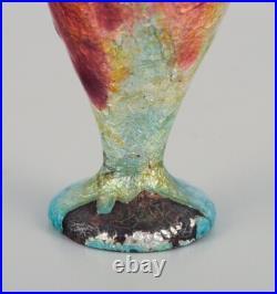 Fauré et Marty pour Limoges. Petit vase à décor d'émail polychrome Fauré et Marty pour Limoges. Petit vase à décor d'émail polychrome