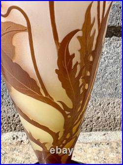 GALLÉ 41 cm /Important vase soliflore à décor de pensées GALLÉ 41 cm /Important vase soliflore à décor de pensées