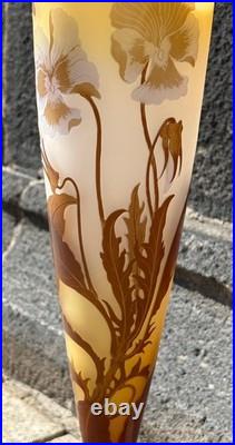 GALLÉ 41 cm /Important vase soliflore à décor de pensées GALLÉ 41 cm /Important vase soliflore à décor de pensées