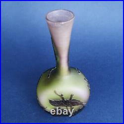 GALLÉ Émile, petit vase berluze à décor de chaton de bouleau, H 14 cm
