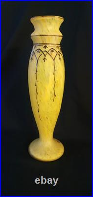 GRAND VASE PATE DE VERRE SIGNE LEGRAS- JAUNE/ORANGER MARMOREEN MONTJOYE 20ème