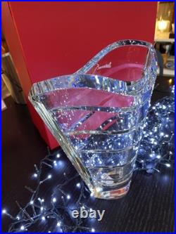Grand Vase Baccarat Wave