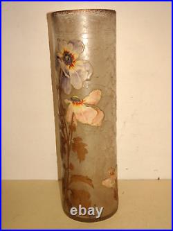 Grand Vase Montjoye Legras. Verre gravé à l'acide et émaillé. H 40 cm. Art nouveau