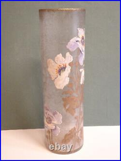 Grand Vase Montjoye Legras. Verre gravé à l'acide et émaillé. H 40 cm. Art nouveau