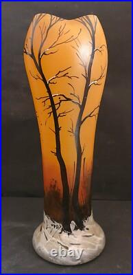 Grand Vase émaillé Legras signé Décor Paysage d'hiver Enneigé H33,3 cm Grand Vase émaillé Legras signé Décor Paysage d'hiver Enneigé H33,3 cm
