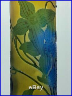 Grand Vase rouleau signé GALLE 60,5 cm