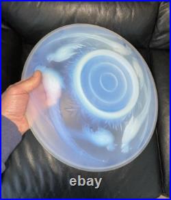 Grand plat opalescent signé Verlux