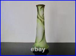 Grand vase ancien Gallé 47,8cm en verre multicouche dégagé à l'acide