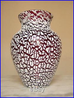 Grand vase en CRISTAL DE SAINT LOUIS, overlay et opaline