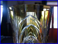 Grand vase en Cristal de Bohême Overlay blanc et jaune forme originale H 32.2 CM