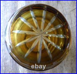 Grand vase en Cristal de Bohême Overlay blanc et jaune forme originale H 32.2 CM