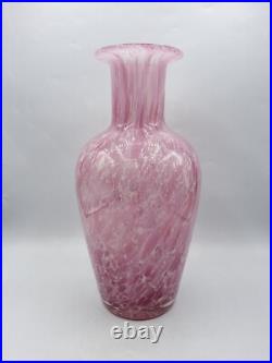 Grand vase en verre soufflé moucheté coloré rose blanc signé La Rochère XXème