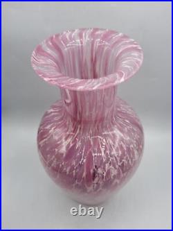 Grand vase en verre soufflé moucheté coloré rose blanc signé La Rochère XXème