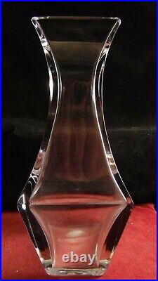 Grand vase moderniste en cristal de Baccarat modèle Julia