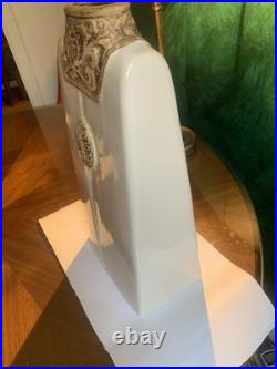 Grand vase sculptural en Céramique /grès signé décor antique et drapé stylisé