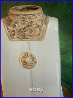 Grand vase sculptural en Céramique /grès signé décor antique et drapé stylisé