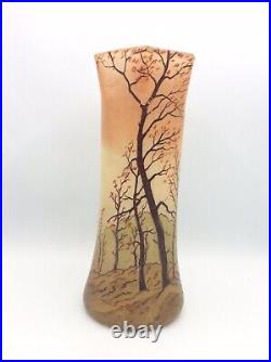 Grand vase verre soufflé émaillé à décor forestier Automne de Legras début XXème