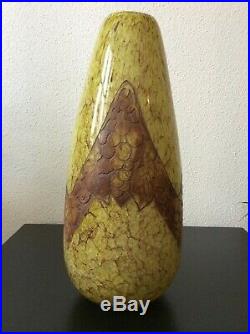 Grand vase verre soufflé moucheté décor de vigne dégagé à lacide signé Legras