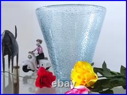 Important vase tronconique en cristal bullé signé DAUM Important vase tronconique en cristal bullé signé DAUM