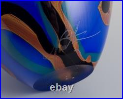 Ioan Nemtoi (Roumain, b. 1964) art glass artist. Vase en verre d'art fait main