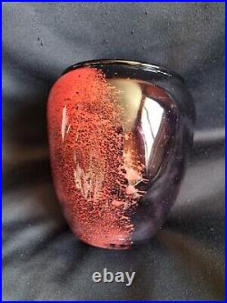 Jean-Claude Novaro / Vase en verre teinté poudré rouge-noir puissant / 1975