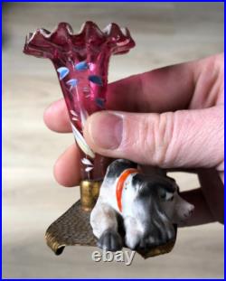 Joli Petit Vase Tulipier Soliflore XIXème Chien Porcelaine Biscuit Collection