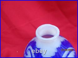 Joli vase signé DEGUE motifs géométriques