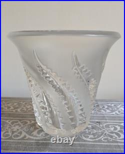 LALIQUE Vase FOUGERES 1951- verre préssé-moulé, parfait état