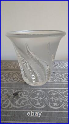 LALIQUE Vase FOUGERES 1951- verre préssé-moulé, parfait état