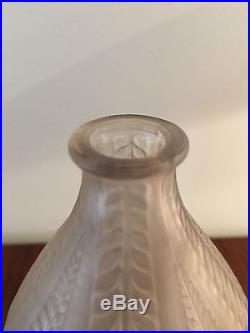 LALIQUE vase Acacia modèle de 1921
