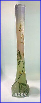 LEGRAS, Calypso model vase decorated with Mimosas Vase au décor de Mimosas
