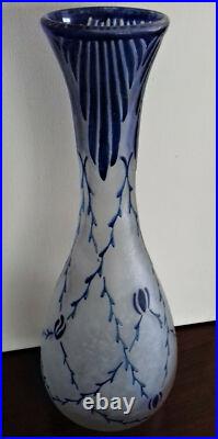 LEGRAS VASE GIVRE BLEU GRAVE A L'ACIDE signé