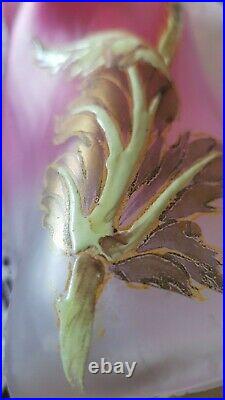 LEGRAS Vase émaillé torsadé fond rubis dégradé fleur de pavot
