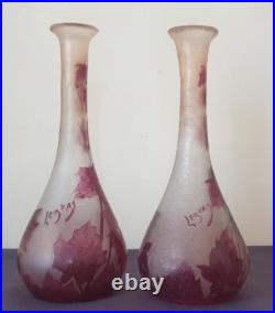 LEGRAS, très belle paire de vases en verre émaillé, série Rubis