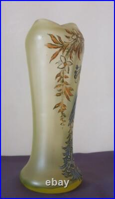 LEGRAS, très joli vase en verre à col lobé décor émaillé d'1 paon