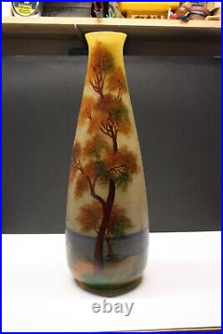 LEUNE SUPERBE TRES GRAND VASE Décor émaillé paysage lacustre HAUTEUR 51 cm