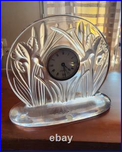 Lalique -PETITE PENDULE SIGNEE LALIQUE FRANCE AVEC ALARME