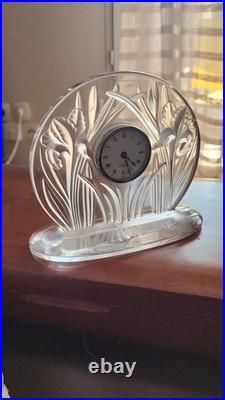 Lalique -PETITE PENDULE SIGNEE LALIQUE FRANCE AVEC ALARME