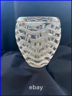 Lalique, vase Méandres, verre, 1934, signé R. LALIQUE