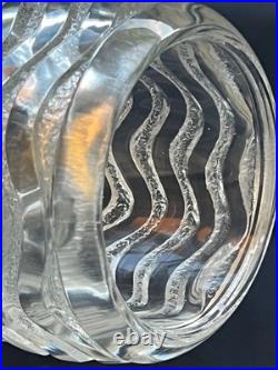 Lalique, vase Méandres, verre, 1934, signé R. LALIQUE