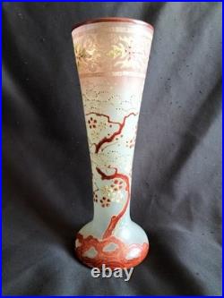 Legras / Grand vase en verre émaillé à décor japonisant / Modèle Printemps
