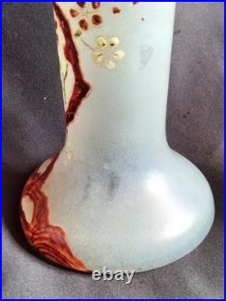 Legras / Grand vase en verre émaillé à décor japonisant / Modèle Printemps