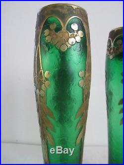 Legras, Montjoye, paire de vases vert impérial, dégagé à l'acide, décor sorbiers