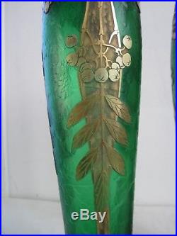 Legras, Montjoye, paire de vases vert impérial, dégagé à l'acide, décor sorbiers